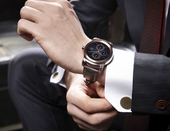 1432029659 lg-g-watch-urbane-premium-smartwatch-specs-features-availability
